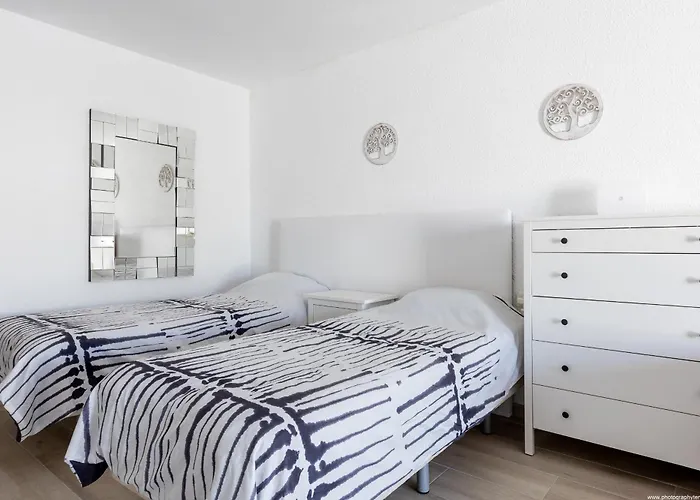 Port Royale 150 アパート アロナ